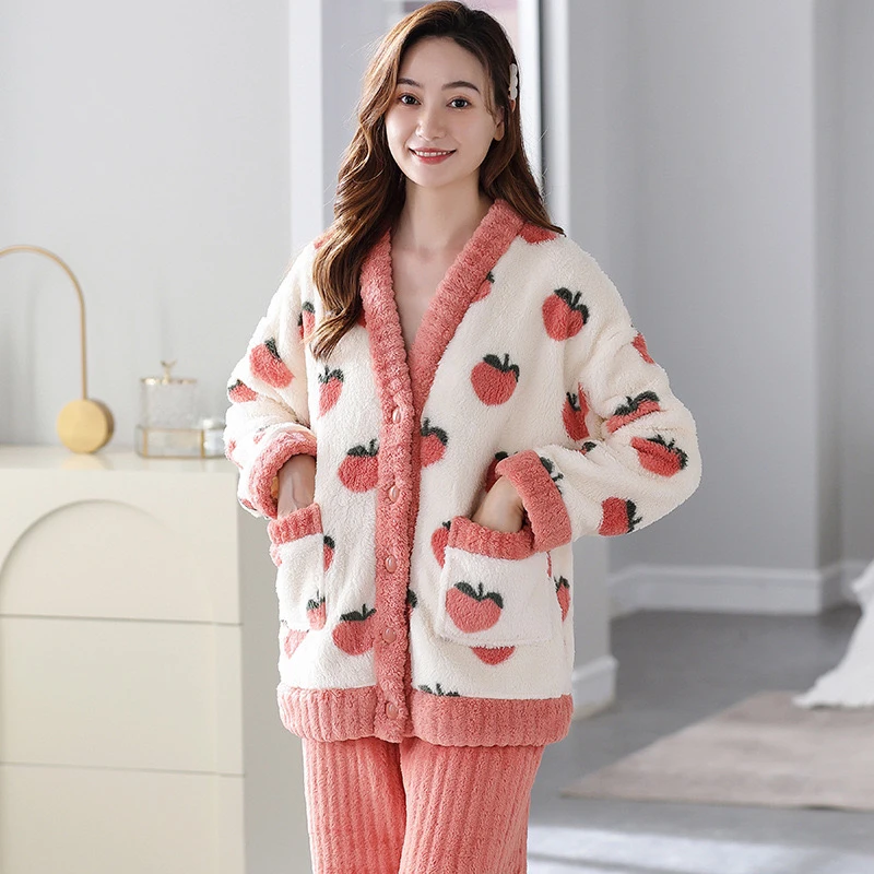 新款冬季家居服法兰绒女士毛绒家居服甜美珊瑚绒睡衣套装睡衣加厚