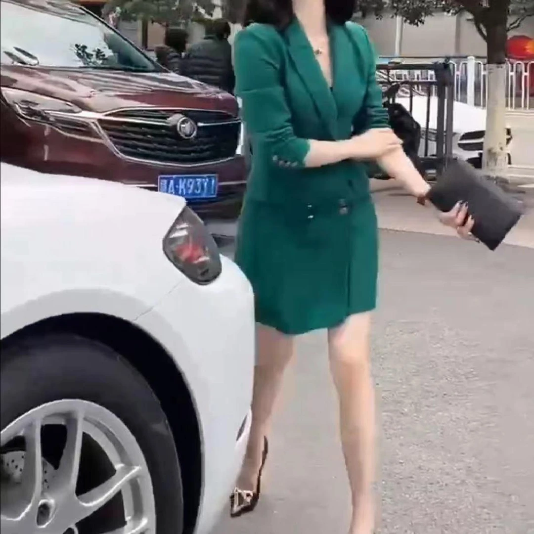 小23250婕妤秀连衣裙女2023秋季新款西装领百搭双排扣气质风衣裙