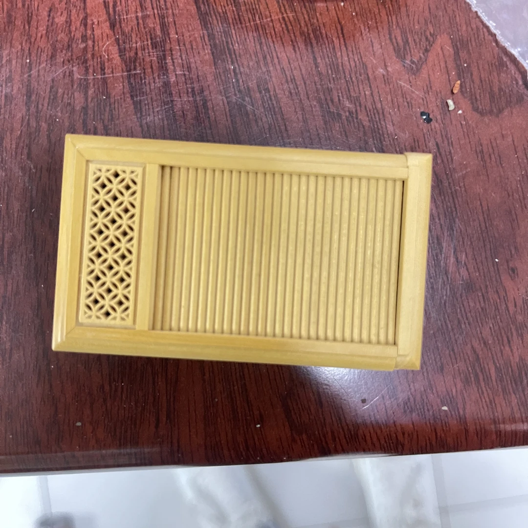 张圣林卷帘门黄蛉盒