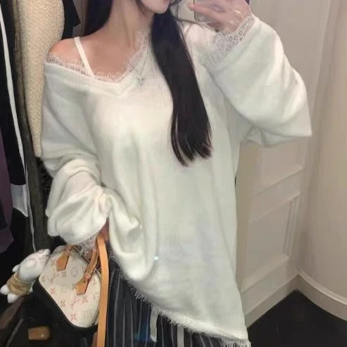 慵懒风白色蕾丝边V领衫女早秋宽松休闲中长款上衣