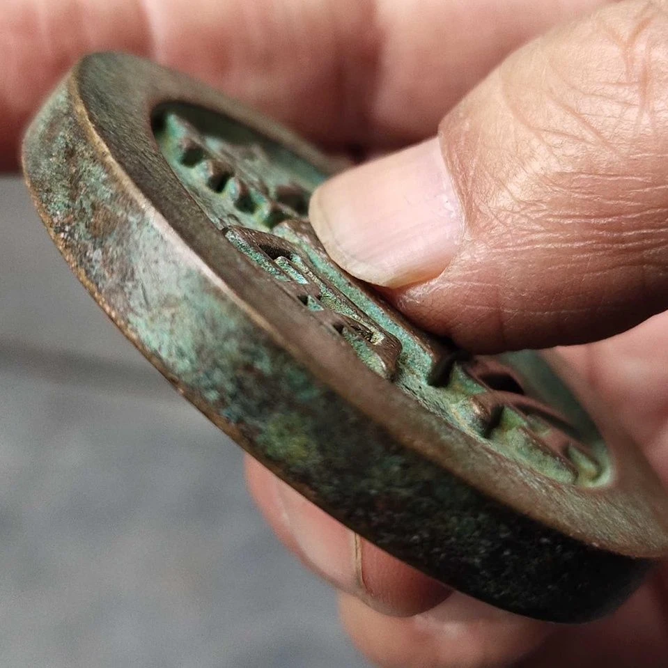 老品雕母西王赏功背上马稀有泉五十名珍品桌面摆件