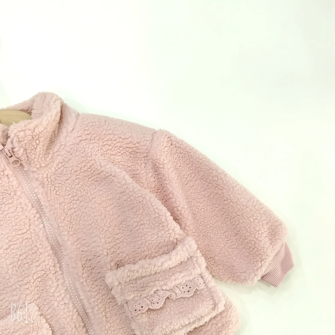 女童立领毛毛外套 口袋花边