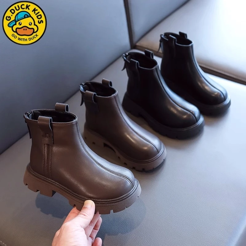 小黄鸭女童靴子2025秋冬款儿童软底短靴保暖加绒马丁靴宝宝皮靴子