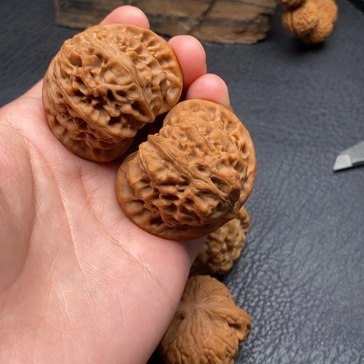 桃核把件.***.……..尺寸42.5宫灯