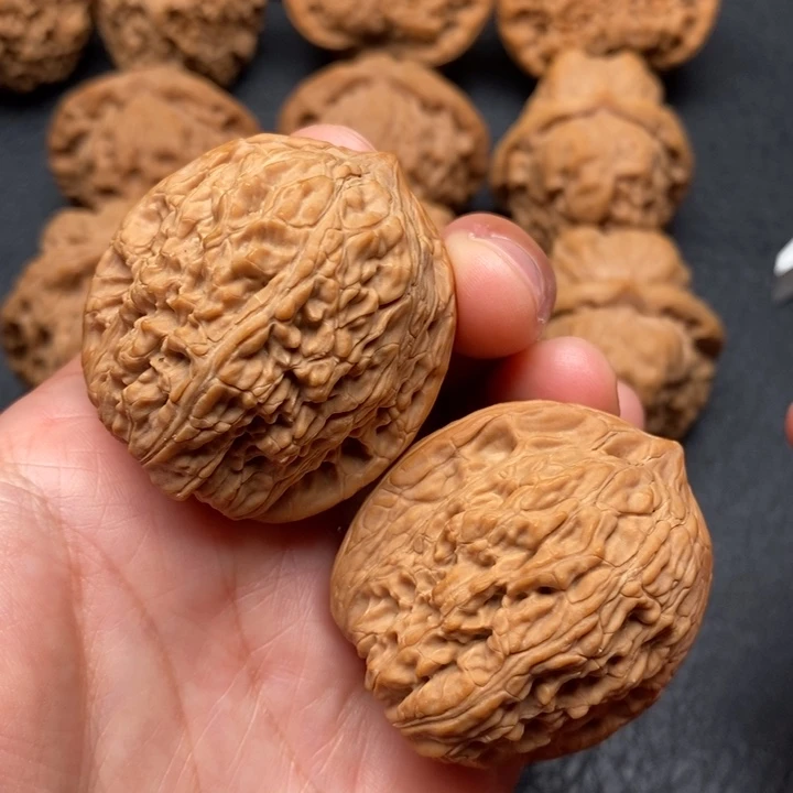 桃核把件尺寸37绣球