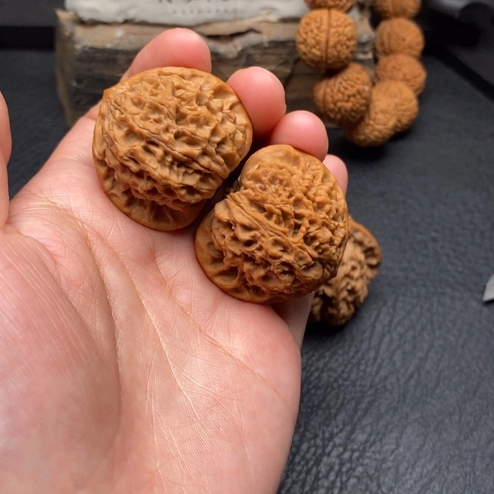 桃核把件尺寸36小麻子
