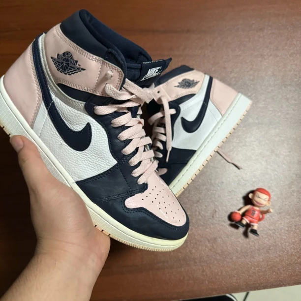 95新 AIR JORDAN aj1口香糖42码/已洗护消毒/二手商品请看详情页