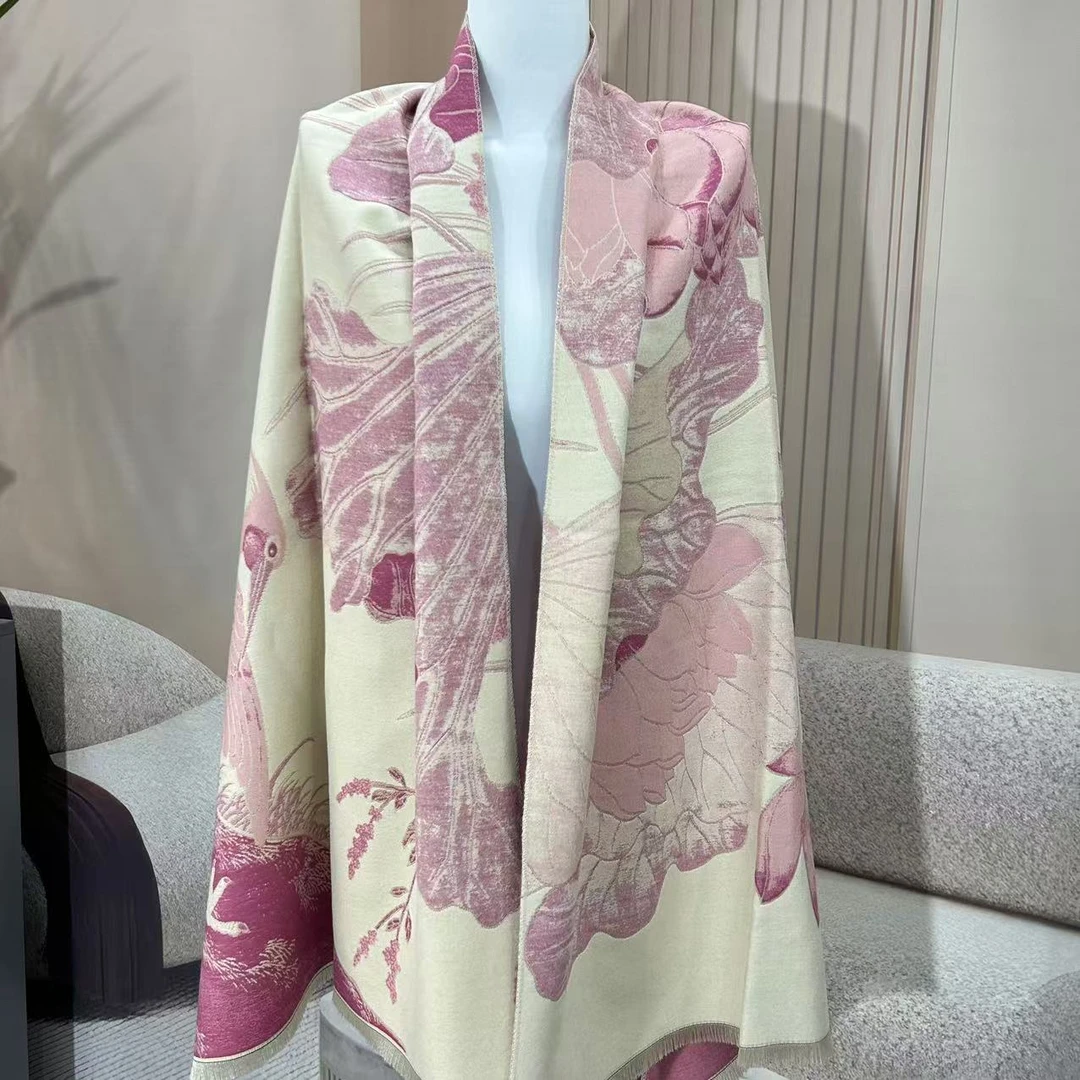 K(白扣）1-603 围巾  70X180左右丝巾长巾  桃粉莲花