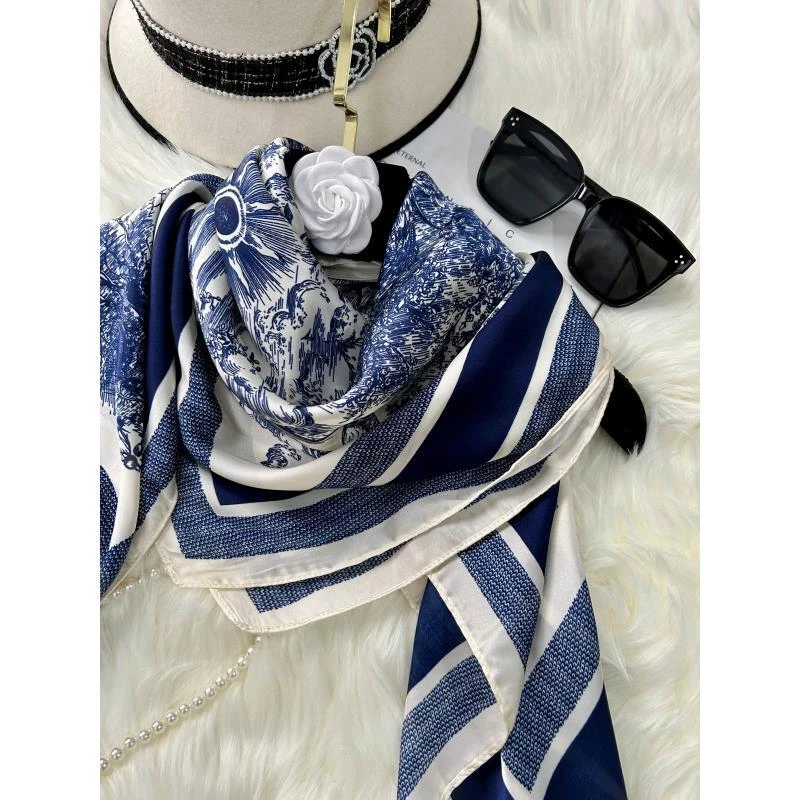 1-248 【青花瓷】丽锦段110X110左右丝巾方巾