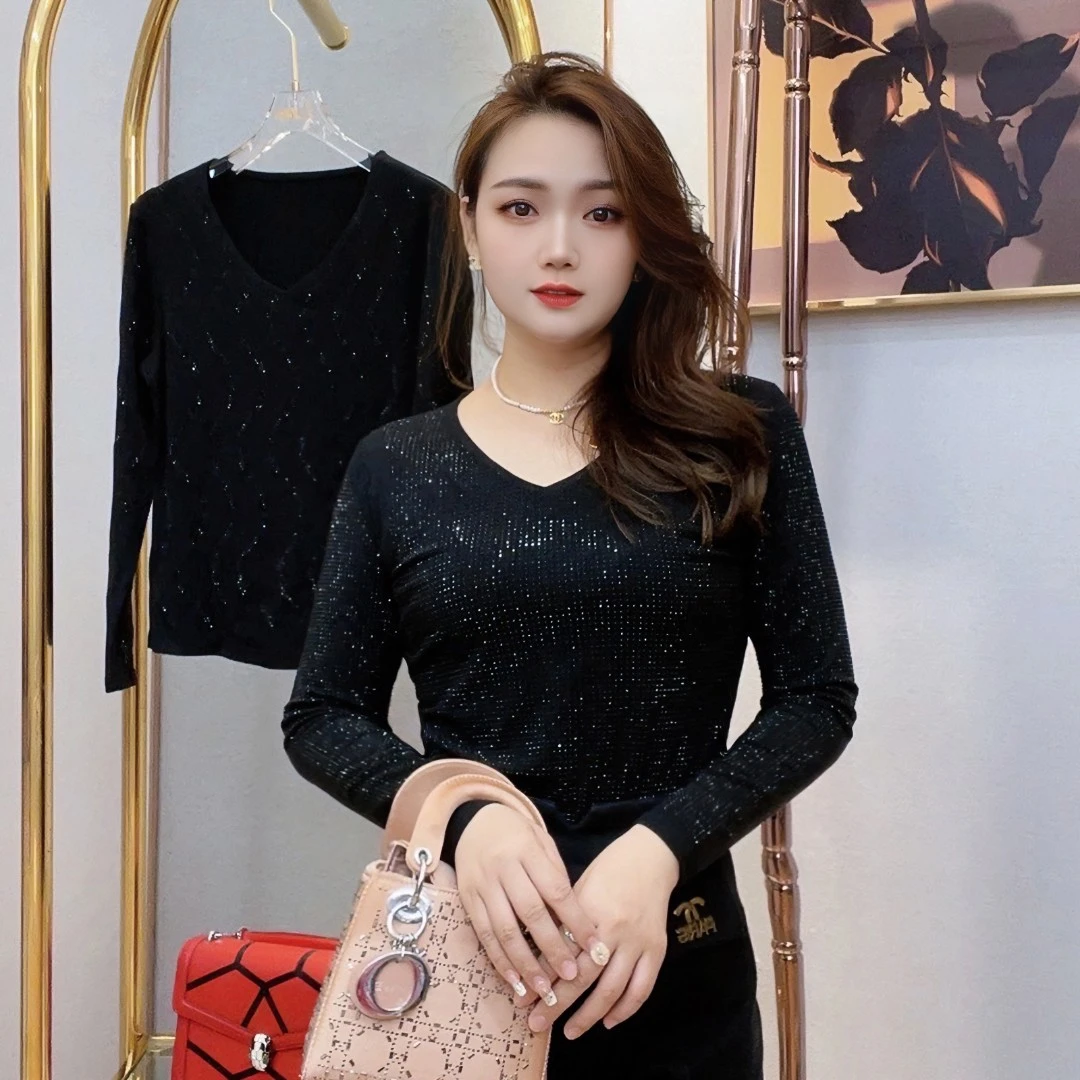 律动莫兰迪长袖打底衫t恤女春秋新款显瘦重工洋气黑色v领女上衣