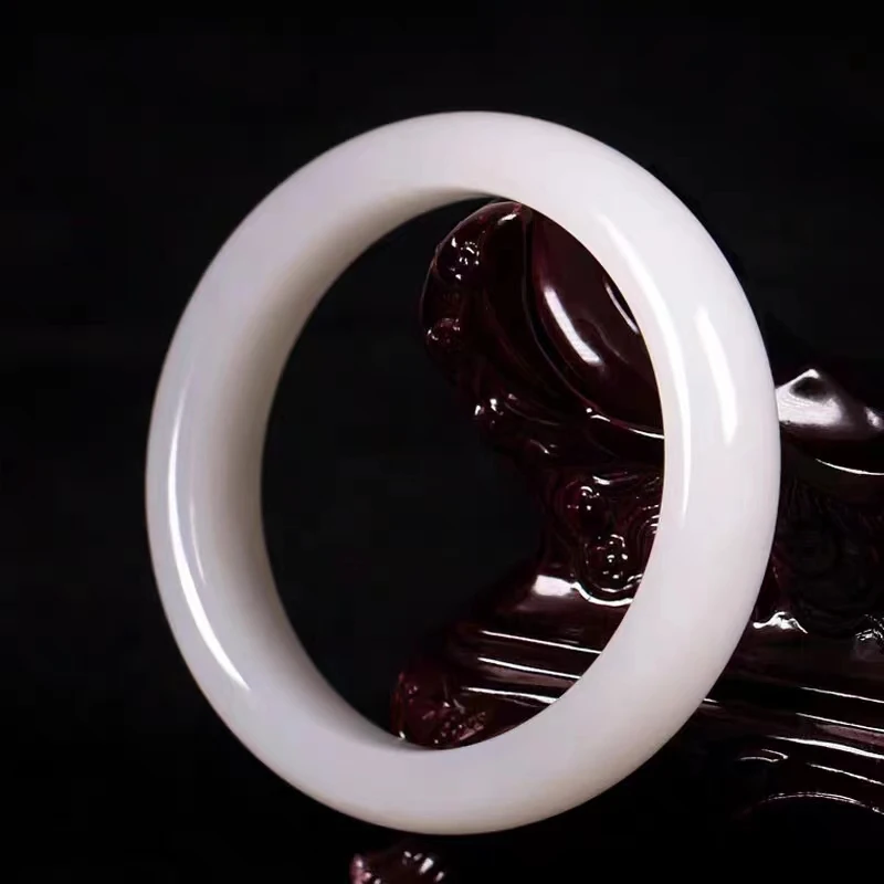 汉白玉手镯           百搭时尚              美人镯