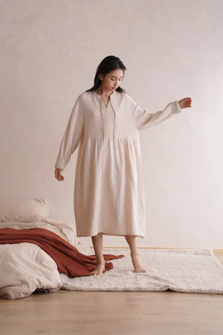 242-001朵朵可可睡裙2024秋冬新款棉素雅休闲宽松连衣长裙家居服