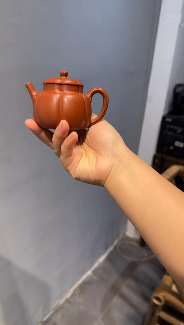 【闪购商品】紫砂茶壶繁花 朱泥