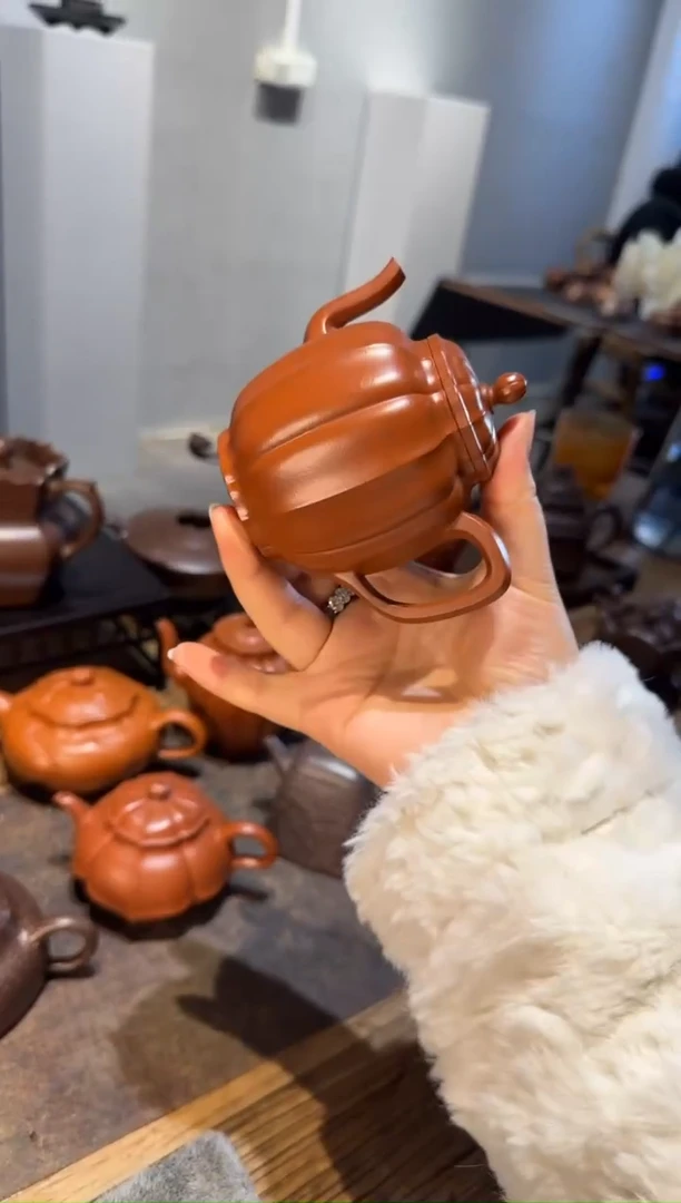 【闪购商品】紫砂茶壶筋纹宫灯 朱泥 200c
