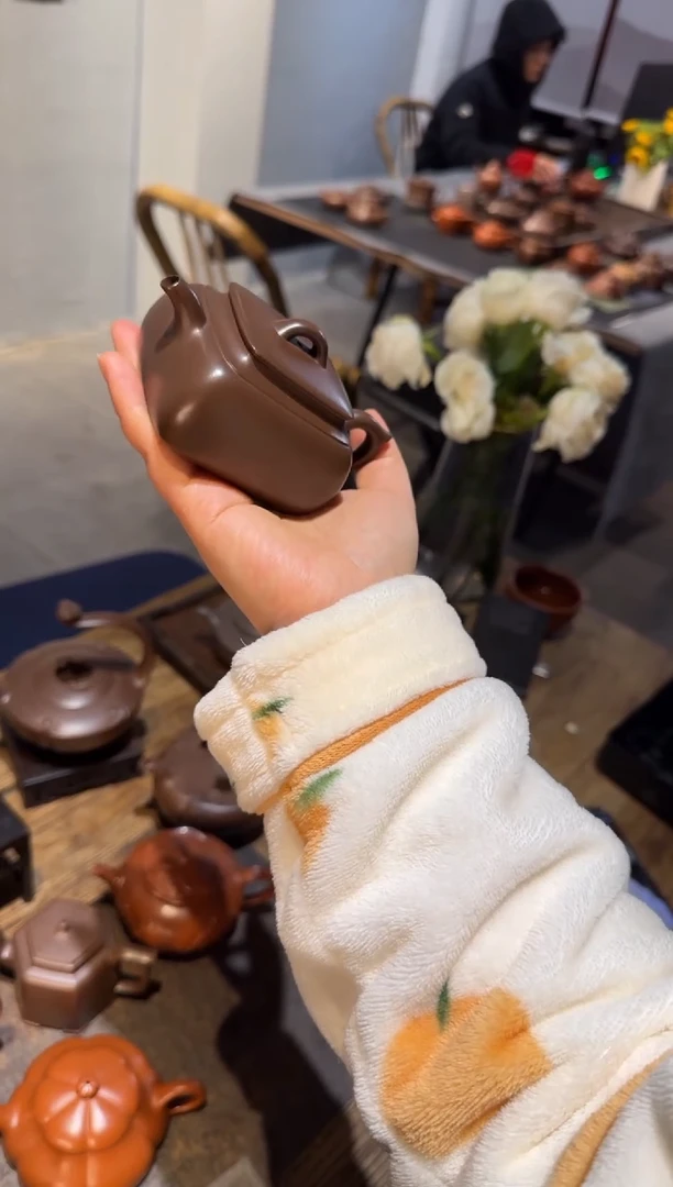 【闪购商品】紫砂茶壶小四方 紫泥 120CC