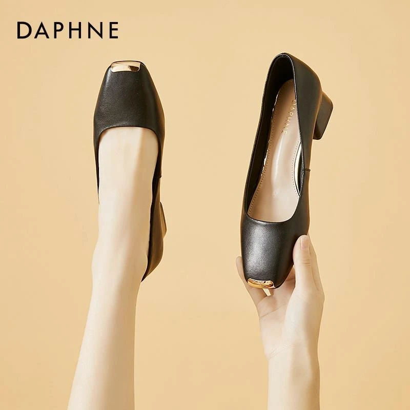 达芙妮高跟鞋女鞋子粗跟2025新款单鞋中年妈妈鞋秋季皮鞋软皮瓢鞋