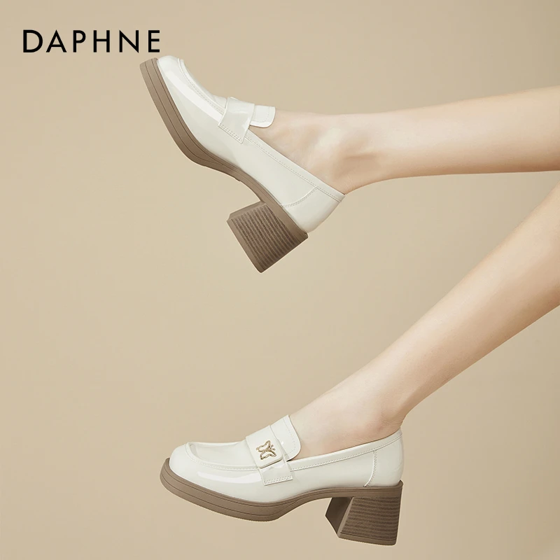 Daphne达芙妮 特别出场~英伦风厚底乐福鞋女黑色漆皮一脚蹬小皮鞋
