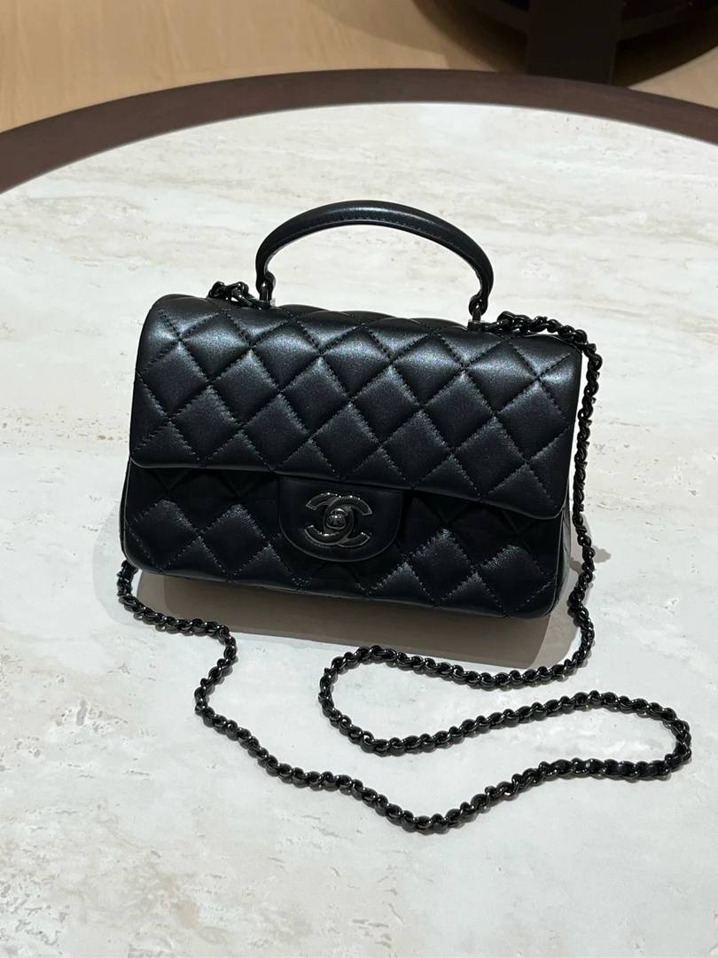 全新未使用 Chanel/香奈儿 手柄大mini soblack全新24票附件：全套