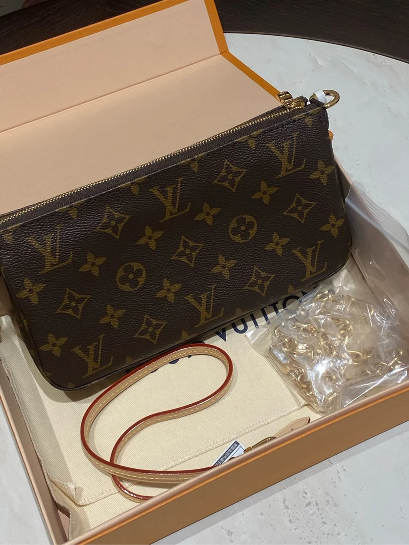 全新未使用 LouisVuitton/路易威登 大麻将芯片新K配件：盒子尘袋
