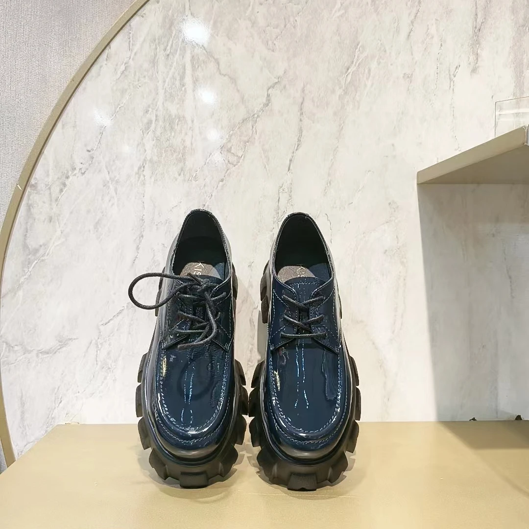 休闲时尚深口英伦风皮鞋10549-50