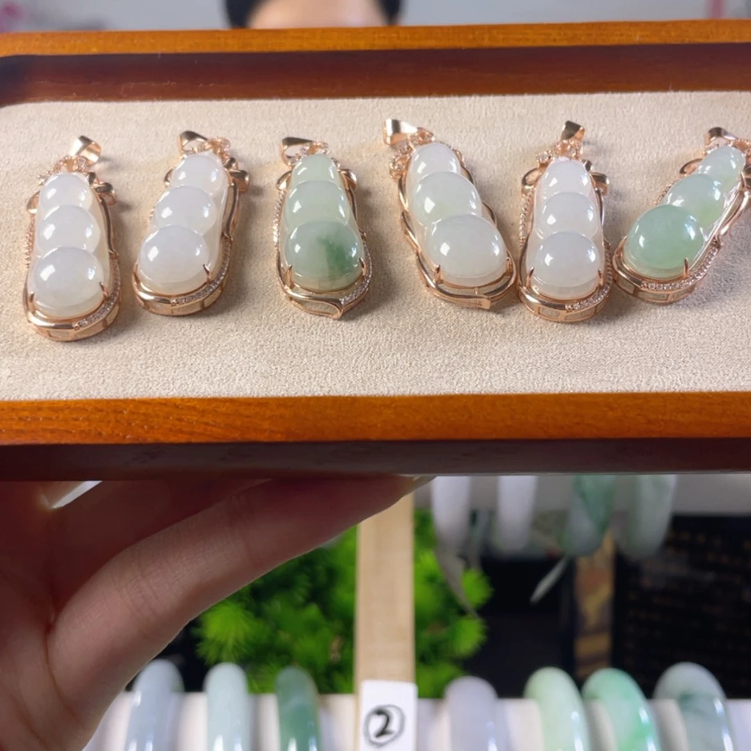 【闪购商品】翡翠颈饰未镶嵌多样性发货1件