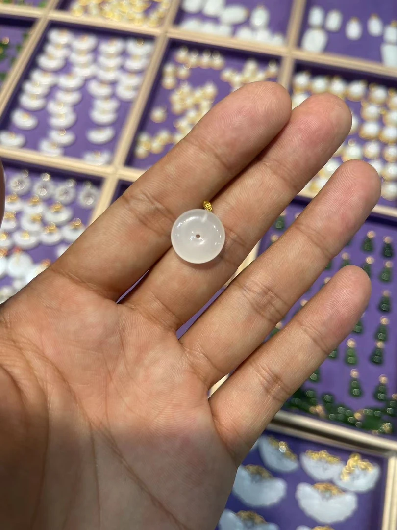 和田玉平安扣吊坠  827好大哥