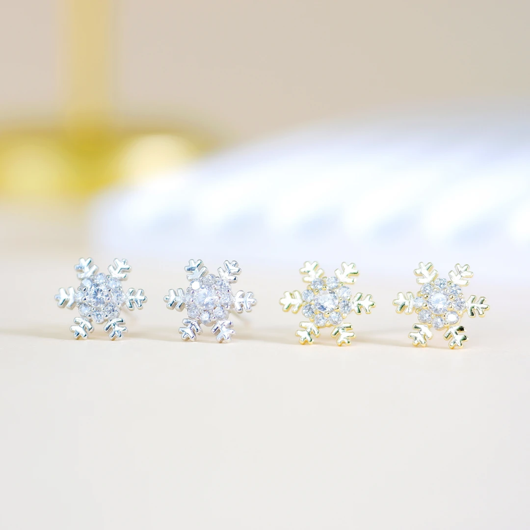 925银合成锆石耳饰 925银锆石耳钉纯银养耳洞雪花简约气质耳饰