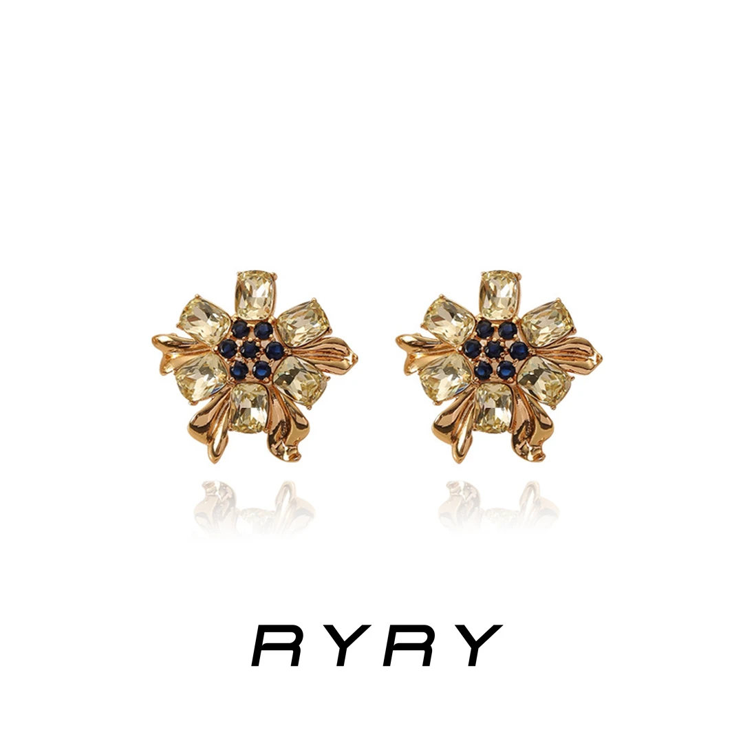 RYRY 铜合金合成锆石耳饰 法式锆石花朵耳环轻奢时尚精致气质耳饰