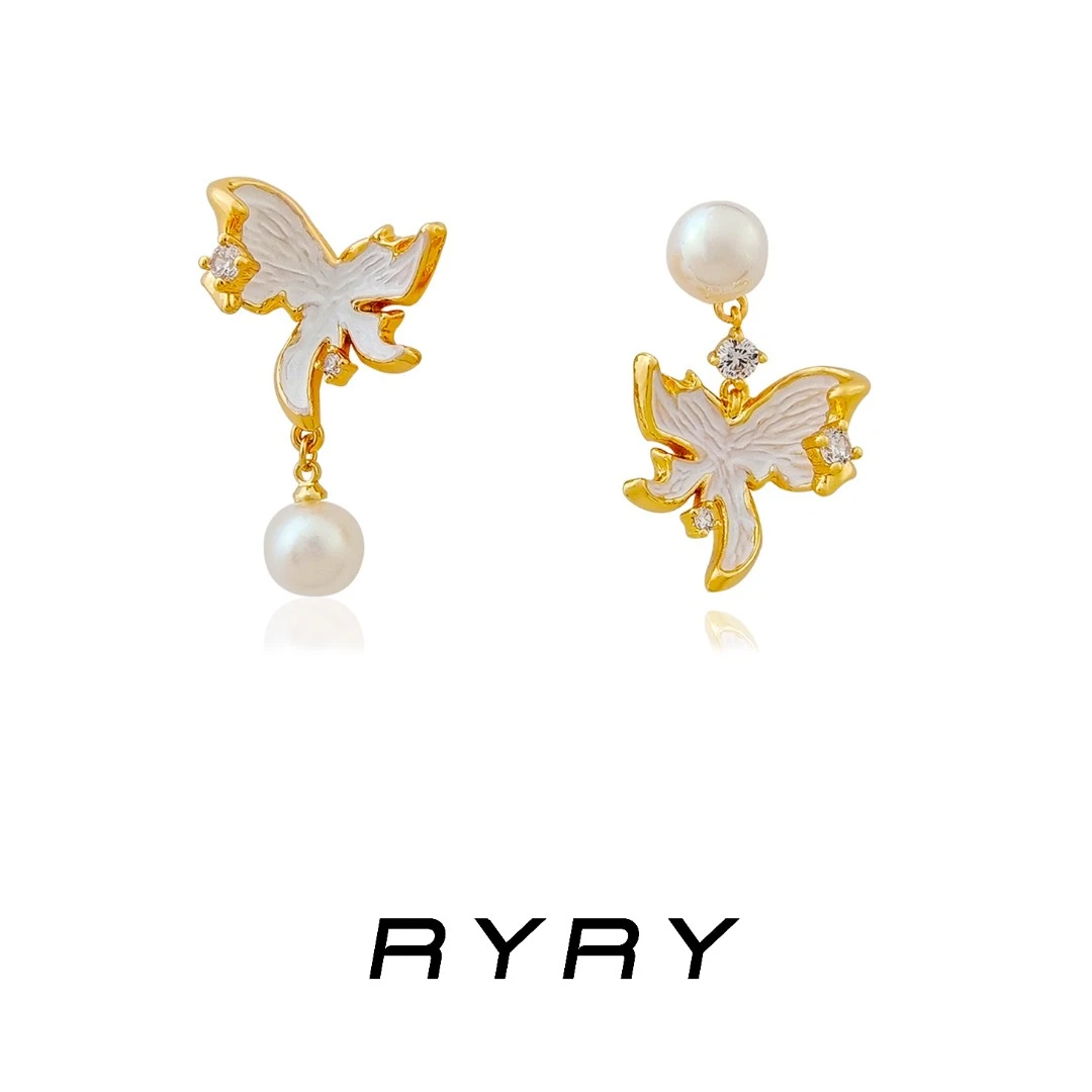 RYRY 铜合金耳饰 气质轻奢时尚百搭简约褶皱的花朵耳环