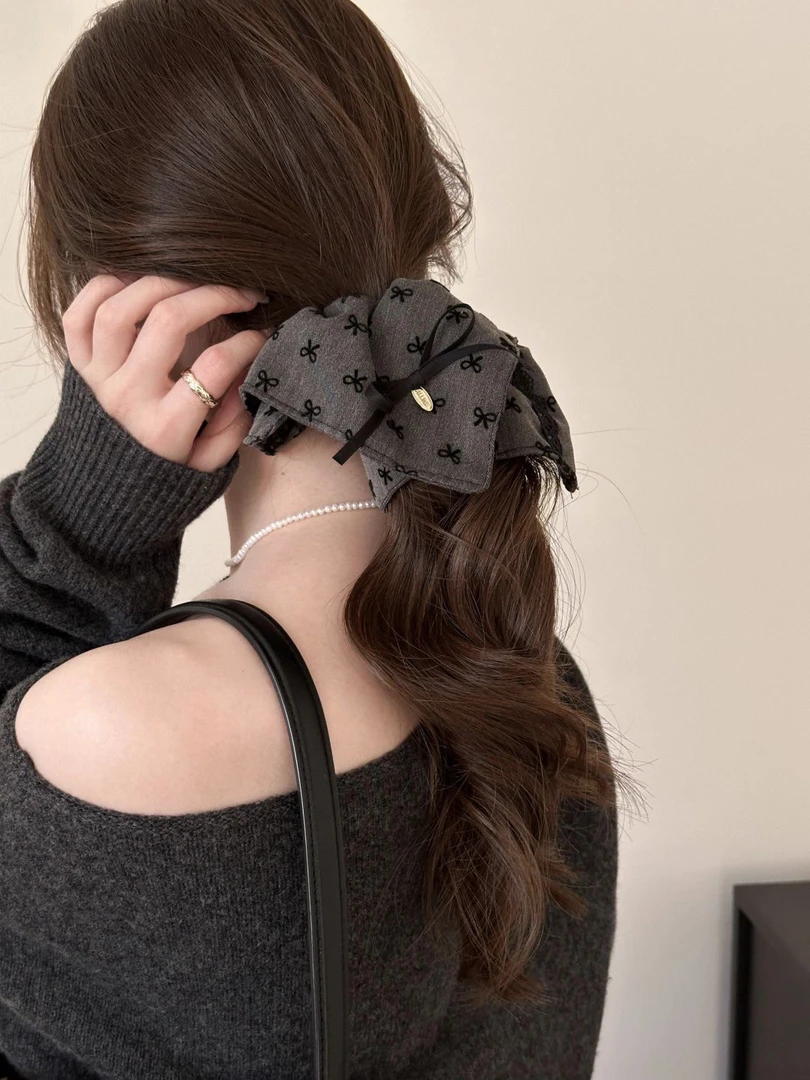 格雷系灰色~蝴蝶结方巾大肠发圈女高级感大号丸子头方形头绳发饰