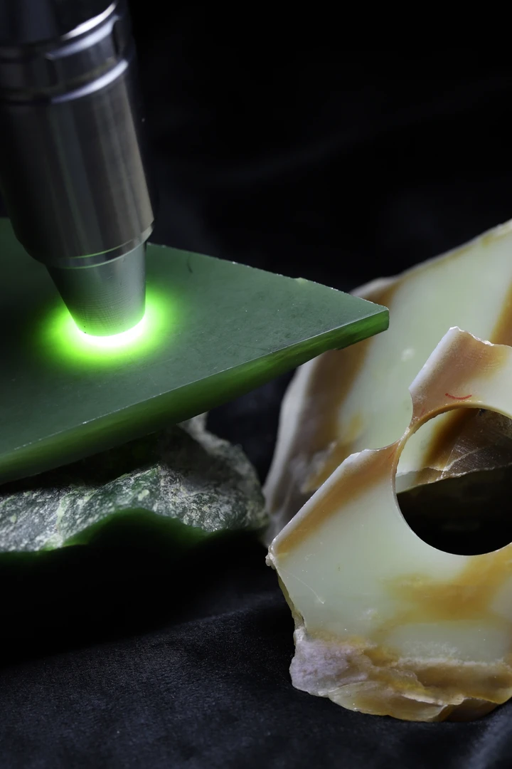 『拍下不发货，定制链接』可定制加工镶嵌，定制款不退换，联系客服