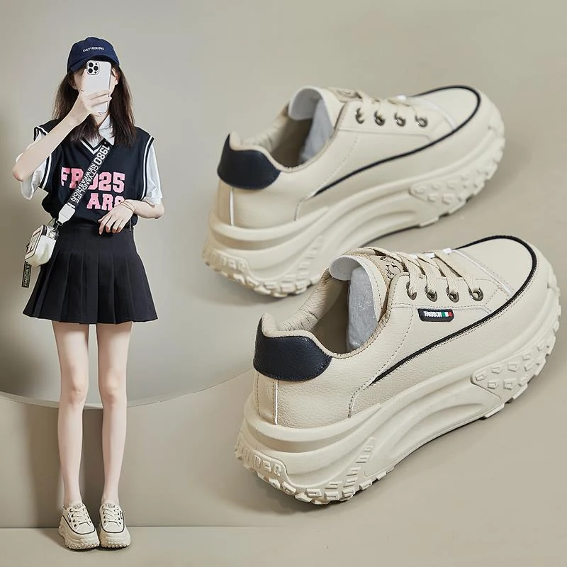 商场同款踩屎感超软运动鞋女秋季2025新款旅游鞋厚底防滑休闲鞋女