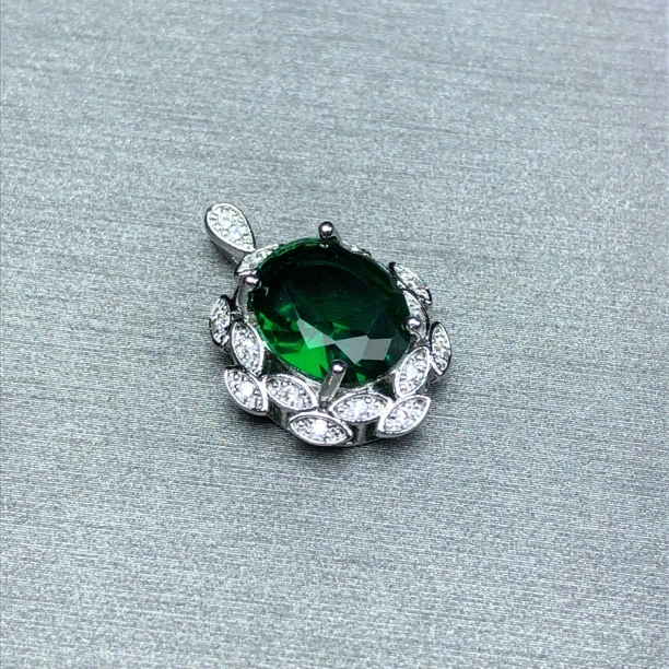21124深绿碧吊坠银色托开口可调节