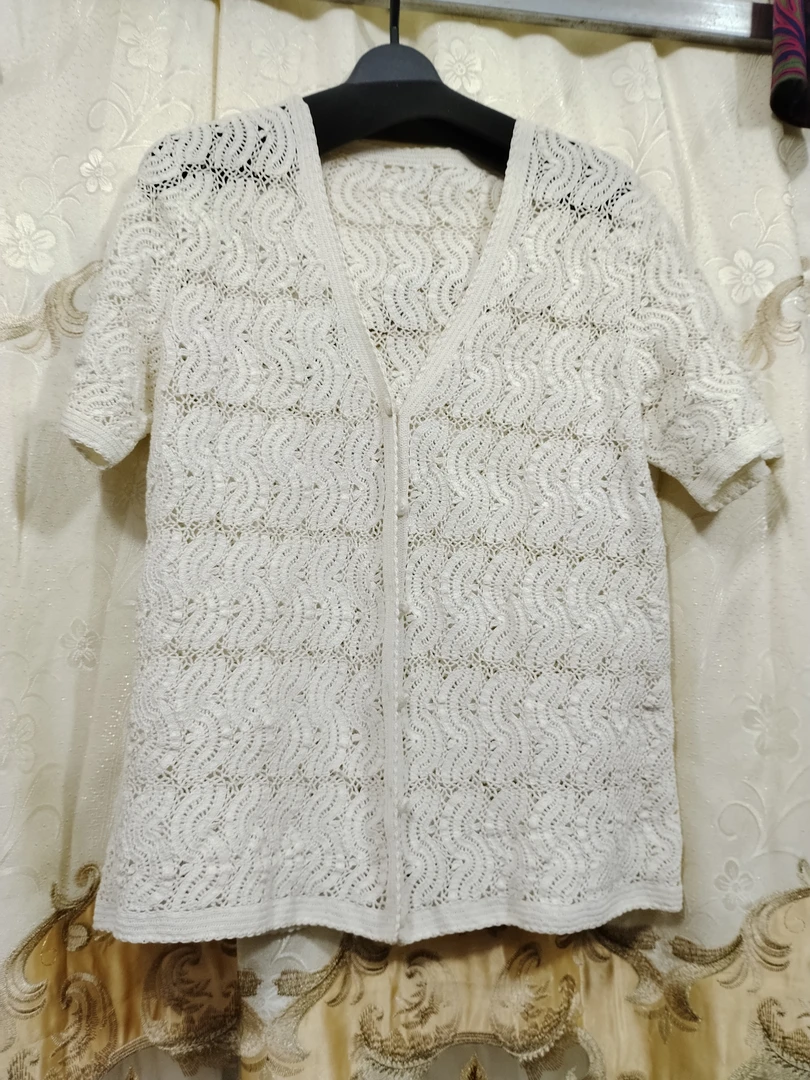 传统手钩精品半袖外搭，设计精美，精工匠做。配裙首选。