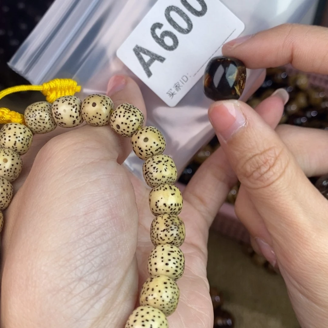 【闪购商品】手串根雕