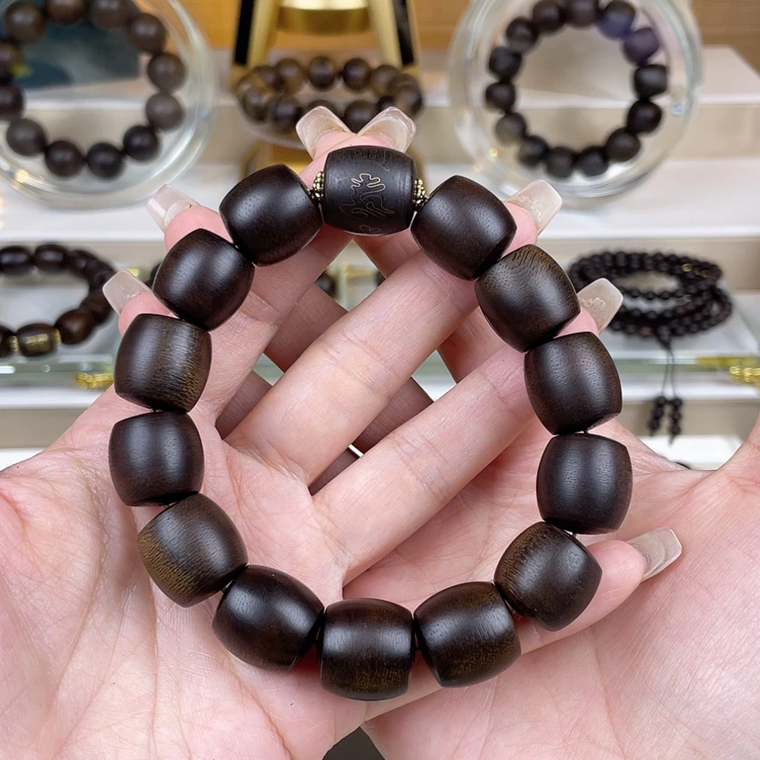 沉香手串小****9越南芽庄