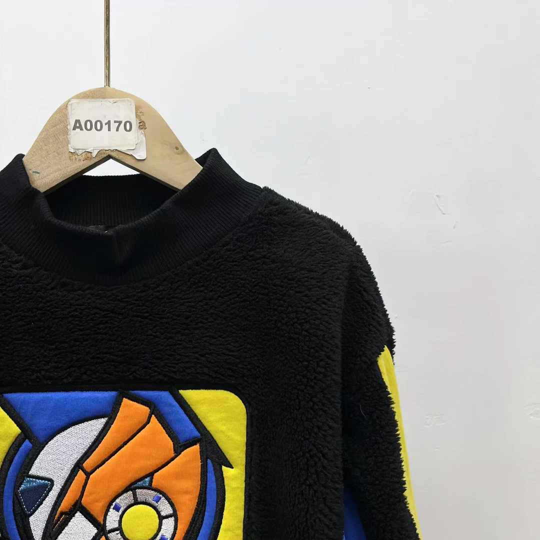 6699-黑色卡通刺绣加绒秋冬卫衣