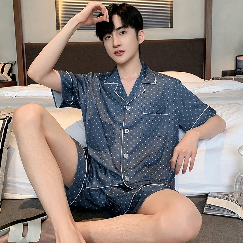 冰丝睡衣男士高级感夏季短袖短裤新款缎面爸爸休闲大码家居服套装