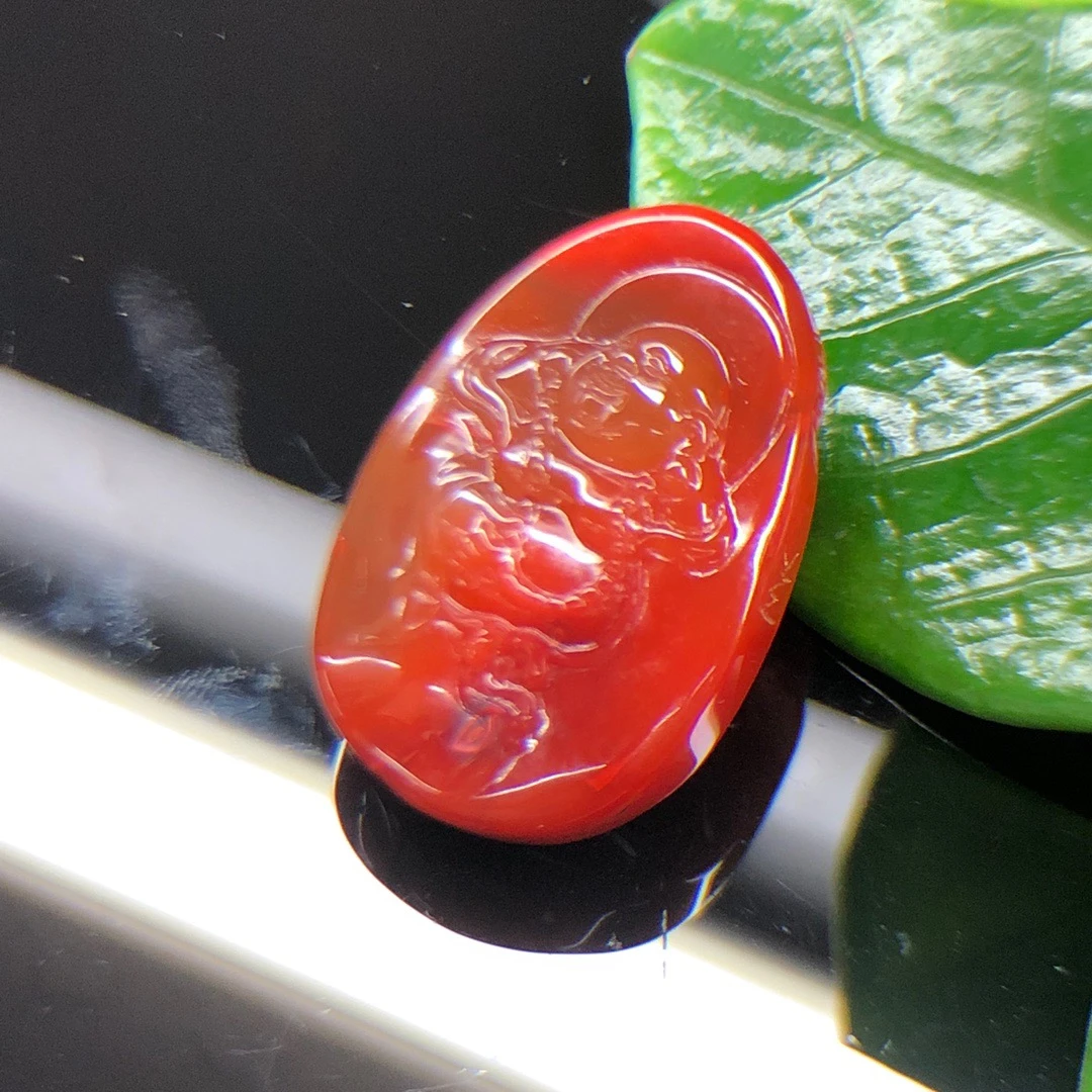 精美南红原矿手工雕件佛公无胶无裂37.2✖️24.6✖️15mm重19.75克