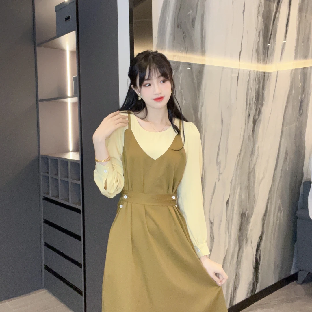 假两件2025新款高级感方领连衣裙女装减龄撞色拼接绑带连衣裙8935