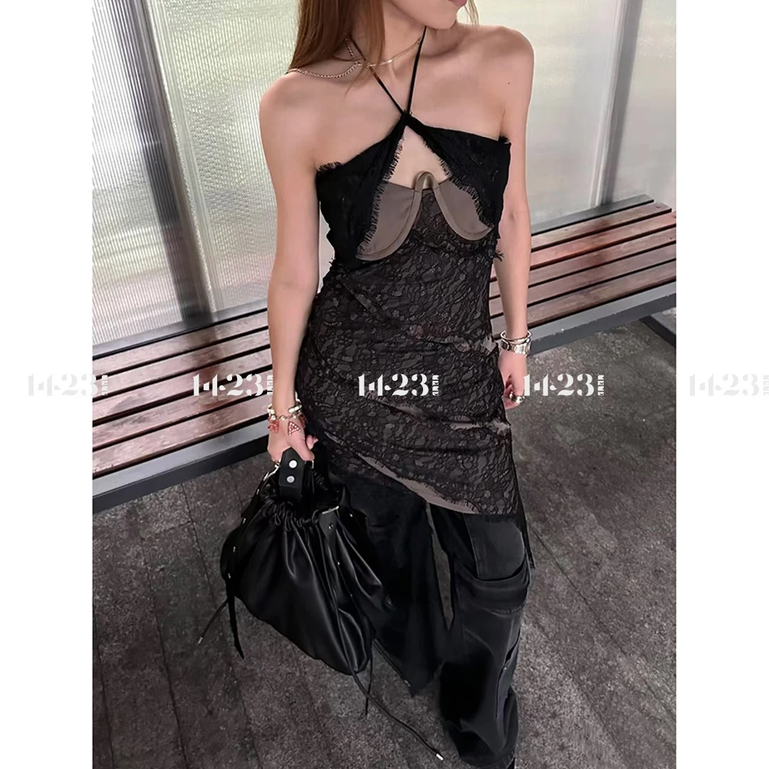 1423 【禁忌猎手】 小众不规则蕾丝挂脖上衣