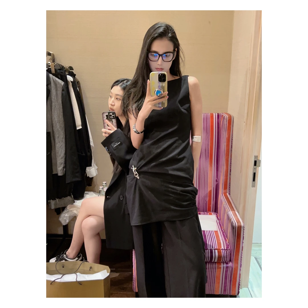 1423【完美主义】小众露背褶皱不规则连衣裙