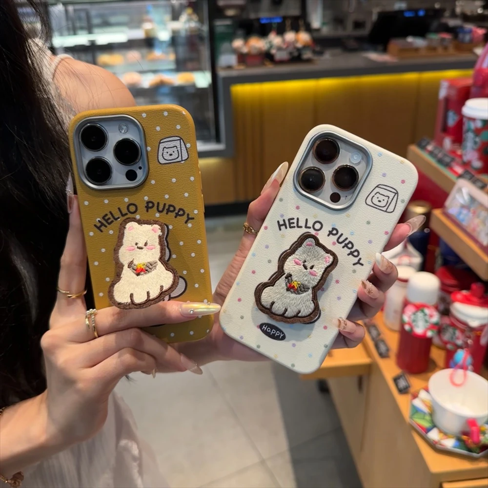 欧克里里刺绣小狗支架适用苹果16手机壳15/14金属框13皮纹12女11