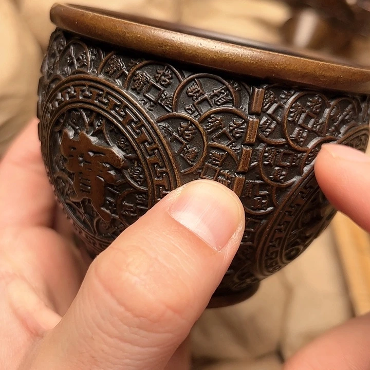 文玩铜器做工精良