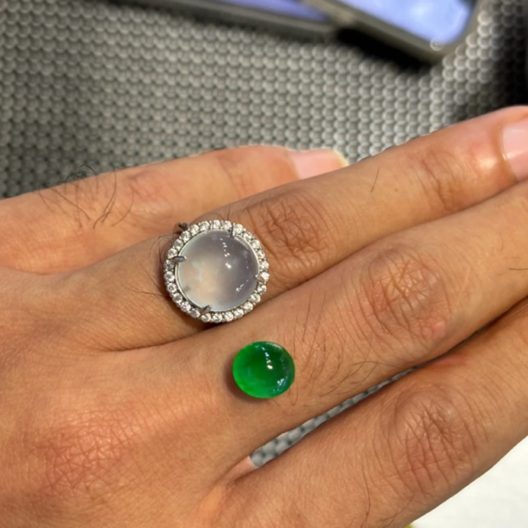 缅甸天然A货翡翠高冰满绿帝王绿镶嵌精致