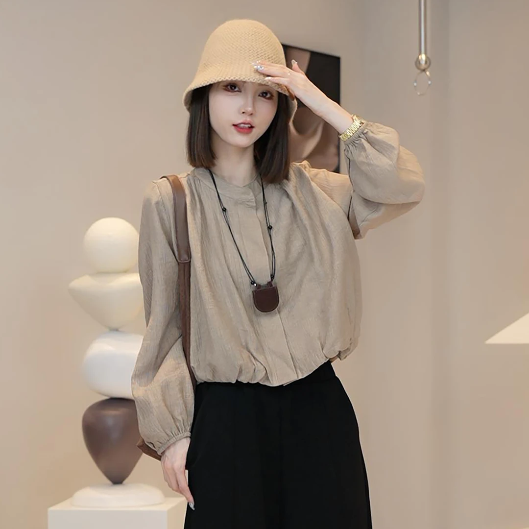 法式复古高级感圆领长袖纯色衬衫女秋季新款别致独特绝美短款上衣