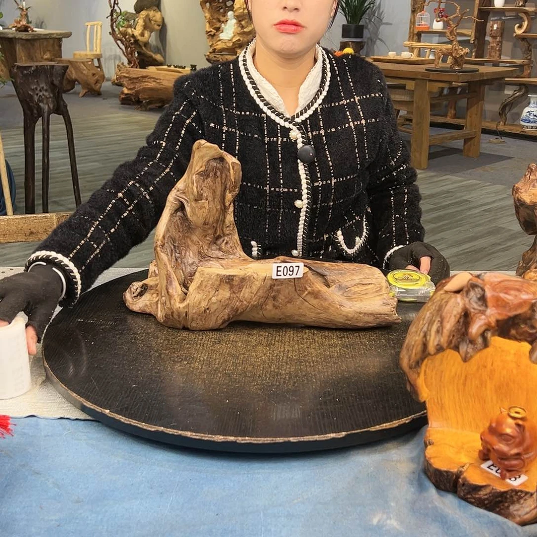 香榧木红*士E097。 jhhfgghb