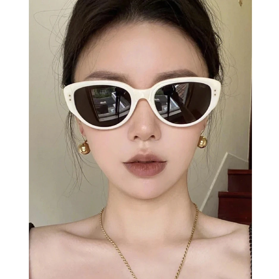 白色猫眼太阳镜网红墨镜2023新款ins欧美辣妹风造型拍照女潮高级