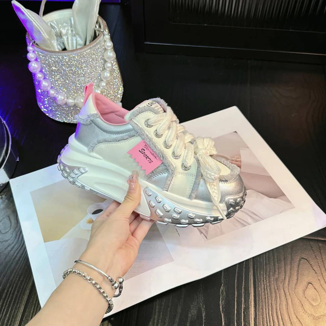 千之恋断码现货增高6CM2024春季透气高能感休闲厚底百搭女鞋9172