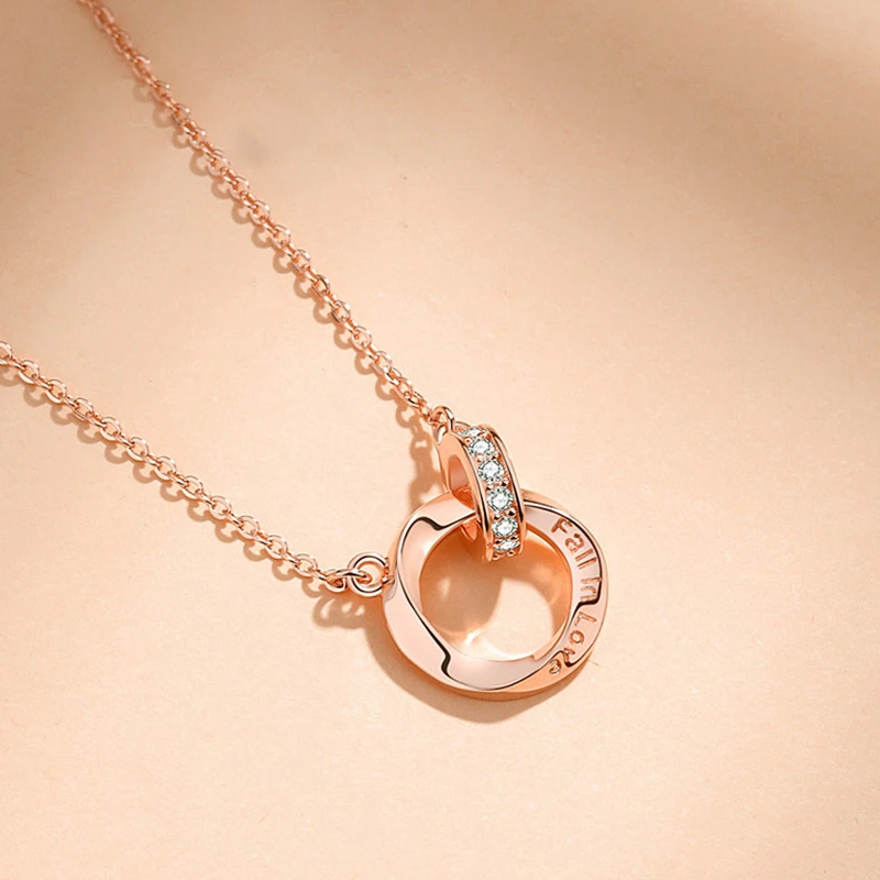 铜项链 莫比乌斯环项链女款2024新款高级感环环相扣颈链锁骨链